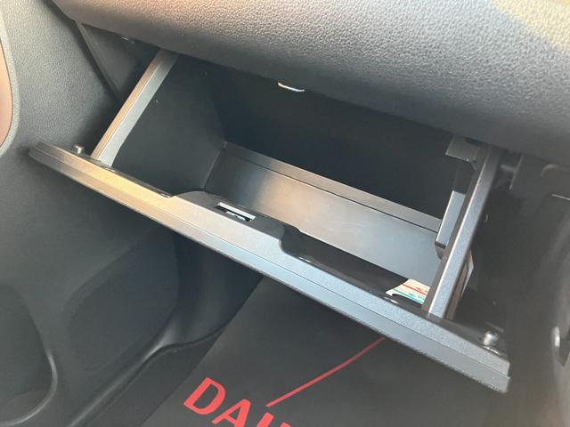 ムーヴキャンバスセオリーＧ１４インチフルホイールキャップ　ＬＥＤヘッドランプ　ＬＥＤフォグランプ　ホっとカップホルダー　両側パワースライドドア　キーフリーシステム　プッシュボタンスタート　ＵＶカットガラス（静岡県）の中古車