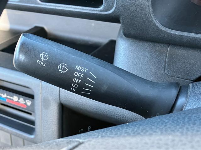 ハイゼットトラックスタンダード　農用スペシャル４ＷＤ　ＭＴ　マニュアルエアコン　クリーンエアフィルター　電動式パワーステアリング　　可倒式ドアミラー　ハロゲンヘッドライト（静岡県）の中古車