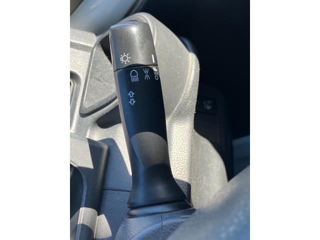 ハイゼットトラックスタンダード　農用スペシャル４ＷＤ　ＭＴ　マニュアルエアコン　クリーンエアフィルター　電動式パワーステアリング　　可倒式ドアミラー　ハロゲンヘッドライト（静岡県）の中古車