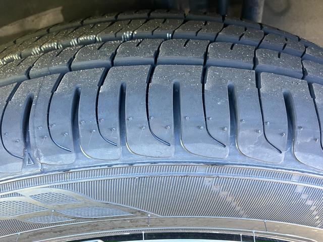 ロッキーG17インチアルミホイール UVIRカット遮音ガラス フルLEDヘッドランプ 運転席・助手席シートヒーター ウレタンステアリングホイール 本革シフトノブ アクティブマルチインフォメーションメーター(静岡県)の中古車