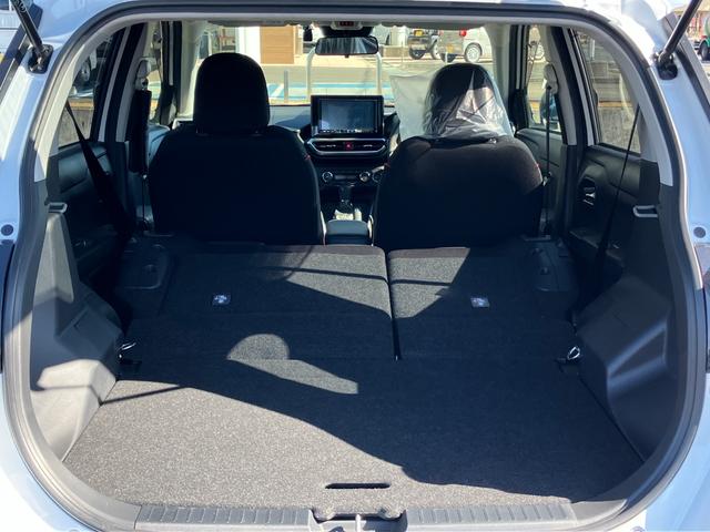 ロッキーG17インチアルミホイール UVIRカット遮音ガラス フルLEDヘッドランプ 運転席・助手席シートヒーター ウレタンステアリングホイール 本革シフトノブ アクティブマルチインフォメーションメーター(静岡県)の中古車