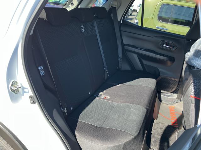 ロッキーG17インチアルミホイール UVIRカット遮音ガラス フルLEDヘッドランプ 運転席・助手席シートヒーター ウレタンステアリングホイール 本革シフトノブ アクティブマルチインフォメーションメーター(静岡県)の中古車