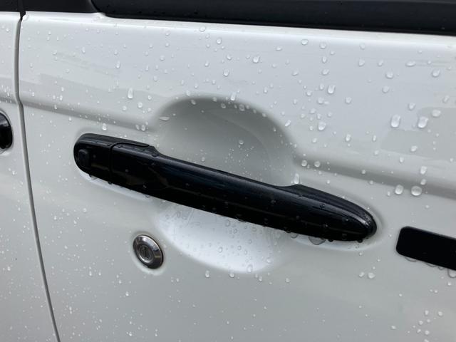 ムーヴキャンバスＧブラックアクセントＶＳ　ＳＡIII１４インチフルホイールキャップ　ＬＥＤヘッドランプ　キーフリーシステム　両側パワースライドドア　オートエアコン（プッシュ式）　オートライト　置きラクボックス（静岡県）の中古車