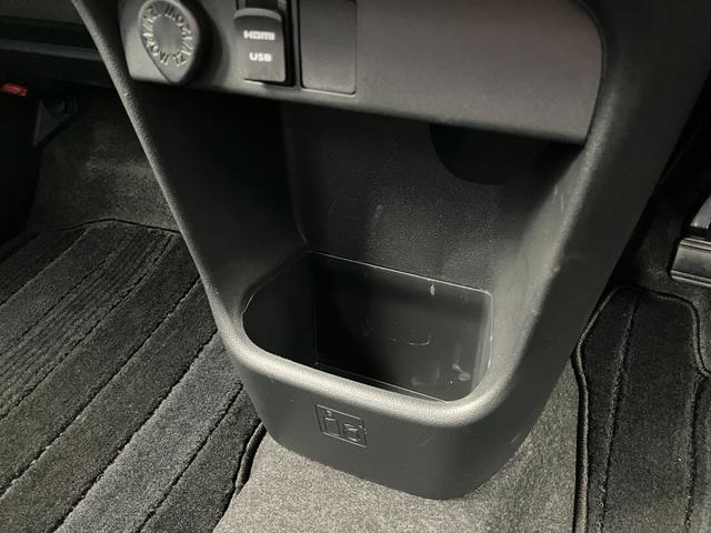 ムーヴキャンバスＧブラックアクセントＶＳ　ＳＡIII１４インチフルホイールキャップ　ＬＥＤヘッドランプ　キーフリーシステム　両側パワースライドドア　オートエアコン（プッシュ式）　オートライト　置きラクボックス（静岡県）の中古車