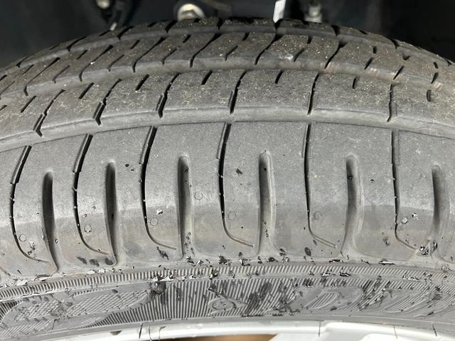 タフトG15インチアルミホイール オートレベリング機能付フルLEDヘッドランプ LEDフォグランプ 本革巻ステアリングホイール 本革巻インパネセンターシフト TFTカラーマルチインフォメーションディスプレイ(静岡県)の中古車