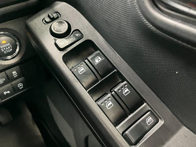 タフトG15インチアルミホイール オートレベリング機能付フルLEDヘッドランプ LEDフォグランプ 本革巻ステアリングホイール 本革巻インパネセンターシフト TFTカラーマルチインフォメーションディスプレイ(静岡県)の中古車