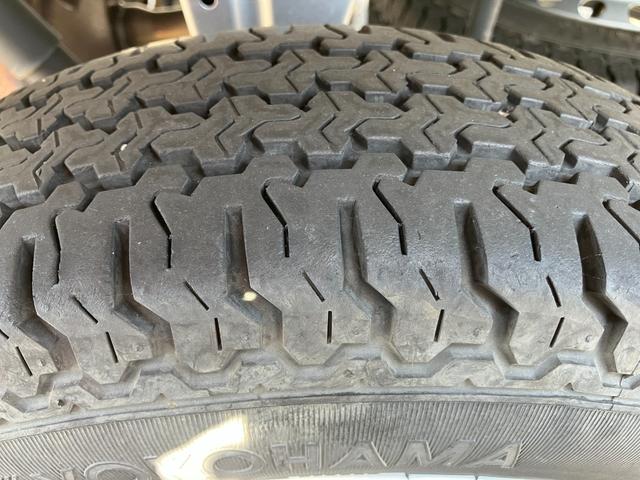 ハイゼットトラックスタンダード２ＷＤ　ＣＶＴ　スーパーＵＶＩＲカットガラス（フロントウィンドウ）　プリントレザーシート表皮　マニュアルエアコン　電動式パワーステアリング（静岡県）の中古車