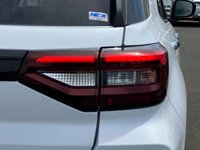 ロッキープレミアム１７インチアルミホイール　ＵＶＩＲカット遮音ガラス　フルＬＥＤヘッドランプ　キーフリーシステム　革巻きステアリングホイール　本革シフトノブ　アクティブマルチインフォメーションメーター（静岡県）の中古車