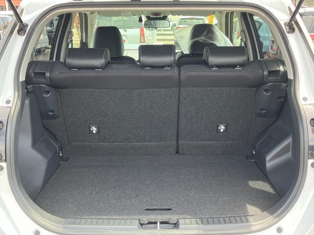 ロッキープレミアム１７インチアルミホイール　ＵＶＩＲカット遮音ガラス　フルＬＥＤヘッドランプ　キーフリーシステム　革巻きステアリングホイール　本革シフトノブ　アクティブマルチインフォメーションメーター（静岡県）の中古車