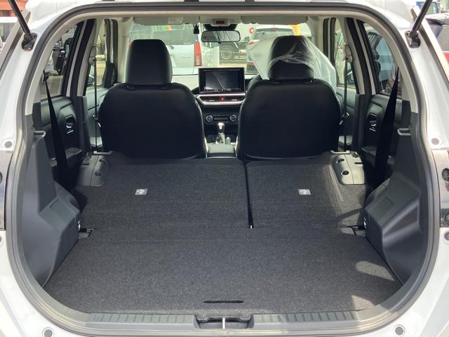 ロッキープレミアム１７インチアルミホイール　ＵＶＩＲカット遮音ガラス　フルＬＥＤヘッドランプ　キーフリーシステム　革巻きステアリングホイール　本革シフトノブ　アクティブマルチインフォメーションメーター（静岡県）の中古車