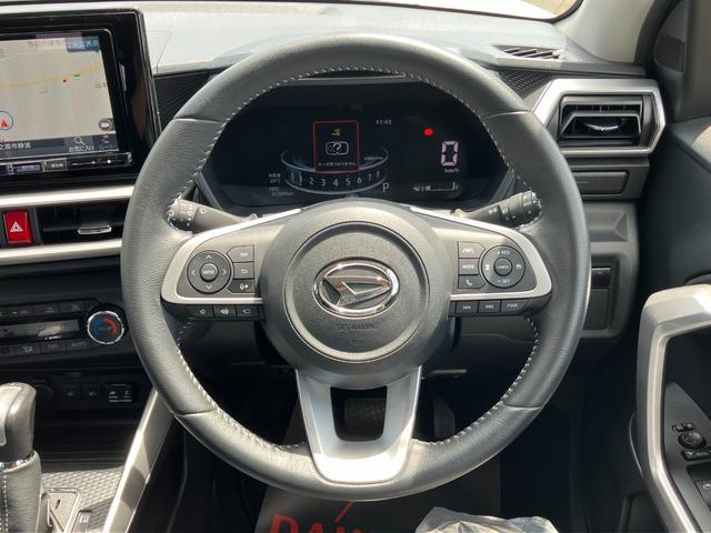 ロッキープレミアム１７インチアルミホイール　ＵＶＩＲカット遮音ガラス　フルＬＥＤヘッドランプ　キーフリーシステム　革巻きステアリングホイール　本革シフトノブ　アクティブマルチインフォメーションメーター（静岡県）の中古車