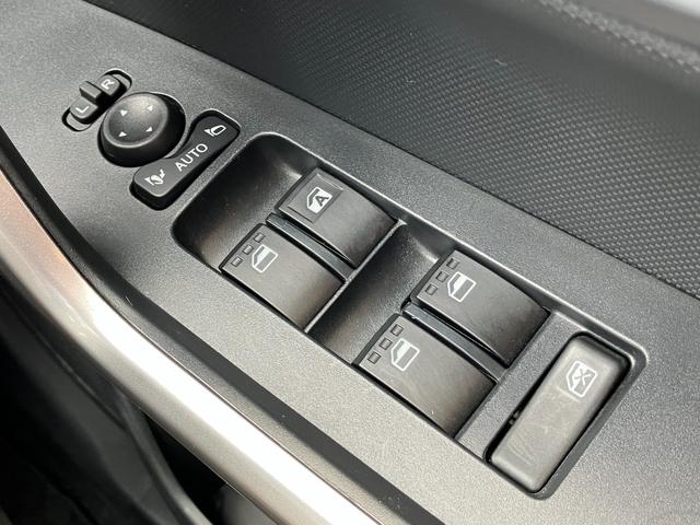 ロッキープレミアム１７インチアルミホイール　ＵＶＩＲカット遮音ガラス　フルＬＥＤヘッドランプ　キーフリーシステム　革巻きステアリングホイール　本革シフトノブ　アクティブマルチインフォメーションメーター（静岡県）の中古車