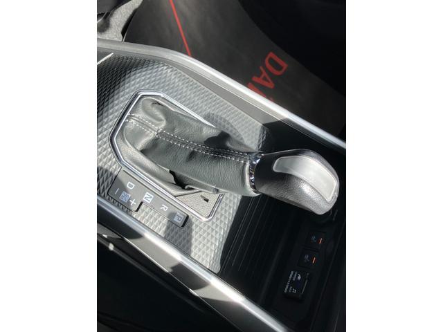 ロッキープレミアム１７インチアルミホイール　ＵＶＩＲカット遮音ガラス　フルＬＥＤヘッドランプ　キーフリーシステム　革巻きステアリングホイール　本革シフトノブ　アクティブマルチインフォメーションメーター（静岡県）の中古車