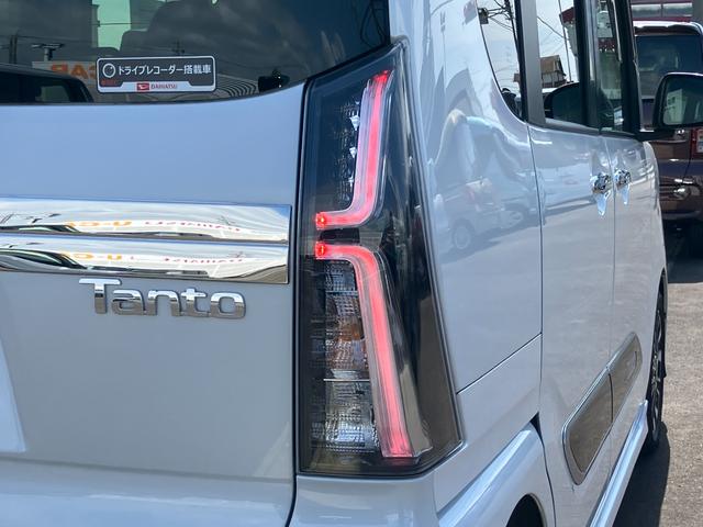 タントカスタムＲＳ１５インチアルミホイール　キーフリーシステム　プッシュボタンスタート　オートエアコン（プッシュ式）　フルＬＥＤヘッドランプ　オート格納式カラードドアミラー　本革巻ステアリングホイール（静岡県）の中古車