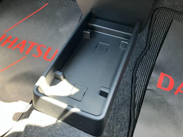 ミライースＬ　ＳＡIII１３インチフルホイールキャップ　マルチリフレクターハロゲンヘッドランプ　可倒式ドアミラー　自発光式デジタルメーターアンバーイルミネーションメーター　マニュアルエアコン（ダイヤル式）　キーレスエントリー（静岡県）の中古車