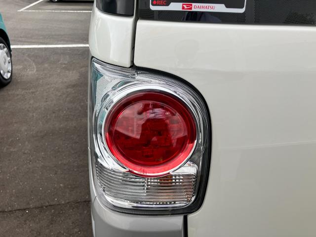 ムーヴキャンバスGメイクアップVS SAIII14インチフルホイールキャップ LEDヘッドランプ キーフリーシステム 両側パワースライドドア オートエアコン(プッシュ式) オートライト 置きラクボックス(静岡県)の中古車