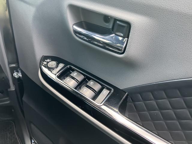 タントカスタムＲＳセレクション１５インチアルミホイール　大型エアロバンパー　フルＬＥＤヘッドランプ　オート格納式カラードドアミラー　革巻ステアリングホイール　両側パワースライドドア（静岡県）の中古車