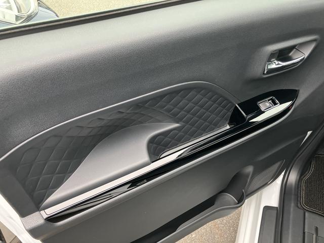 タントカスタムＲＳスタイルセレクション１５インチアルミホイール　大型エアロバンパー　フルＬＥＤヘッドランプ　オート格納式カラードドアミラー　革巻ステアリングホイール　両側パワースライドドア（静岡県）の中古車