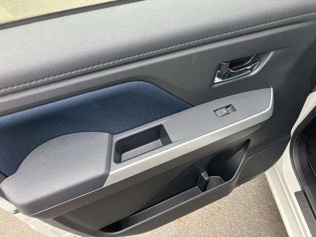 トールカスタムＧキーフリーシステム　プッシュボタンスタート　両側パワースライドドア　オートエアコン（プッシュ式）　ＬＥＤヘッドライト　パワーウィンドウ　アルミホイール（静岡県）の中古車