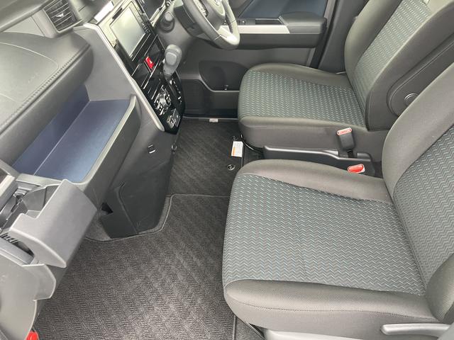 トールカスタムＧキーフリーシステム　プッシュボタンスタート　両側パワースライドドア　オートエアコン（プッシュ式）　ＬＥＤヘッドライト　パワーウィンドウ　アルミホイール（静岡県）の中古車