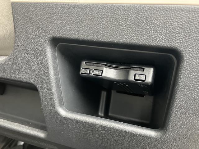 ムーヴキャンバスＧメイクアップＶＳ　ＳＡIII１４インチフルホイールキャップ　ＬＥＤヘッドランプ　キーフリーシステム　両側パワースライドドア　オートエアコン（プッシュ式）　オートライト　置きラクボックス（静岡県）の中古車