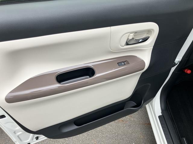 ムーヴキャンバスＧメイクアップＶＳ　ＳＡIII１４インチフルホイールキャップ　ＬＥＤヘッドランプ　キーフリーシステム　両側パワースライドドア　オートエアコン（プッシュ式）　オートライト　置きラクボックス（静岡県）の中古車
