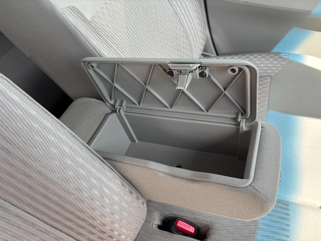 ムーヴＬ　ＳＡIII１４インチフルホイールキャップ　ＵＶカットゴラス（フロントドア）　ウレタンステアリングホイール　キーレスエントリー　マニュアルエアコン（ダイヤル式）（静岡県）の中古車