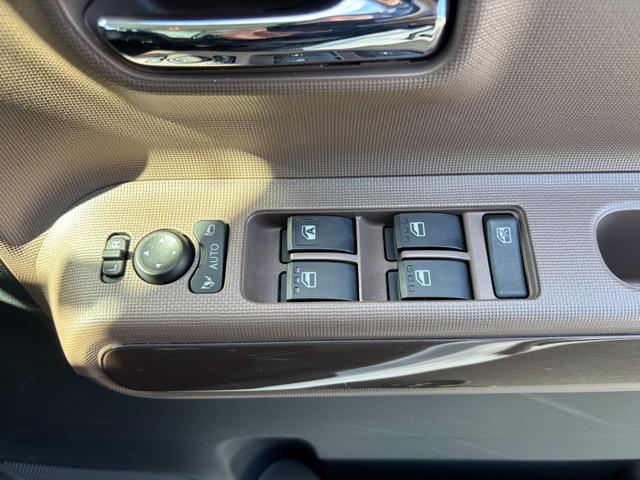 ムーヴキャンバスセオリーＧ１４インチフルホイールキャップ　ＬＥＤヘッドランプ　ＬＥＤフォグランプ　ホっとカップホルダー　両側パワースライドドア　キーフリーシステム　プッシュボタンスタート　ＵＶカットガラス（静岡県）の中古車