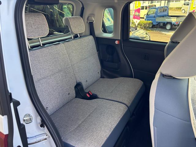 ムーヴキャンバスストライプスＧ　雹害車１４インチフルホイールキャップ　ＬＥＤヘッドランプ　ＬＥＤフォグランプ　ホっとカップホルダー　両側パワースライドドア　キーフリーシステム　プッシュボタンスタート　ＵＶカットガラス（静岡県）の中古車