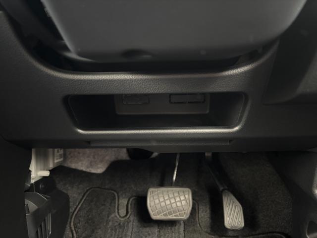 ムーヴキャンバスセオリーＧ１４インチフルホイールキャップ　ＬＥＤヘッドランプ　ＬＥＤフォグランプ　ホっとカップホルダー　両側パワースライドドア　キーフリーシステム　プッシュボタンスタート　ＵＶカットガラス（静岡県）の中古車