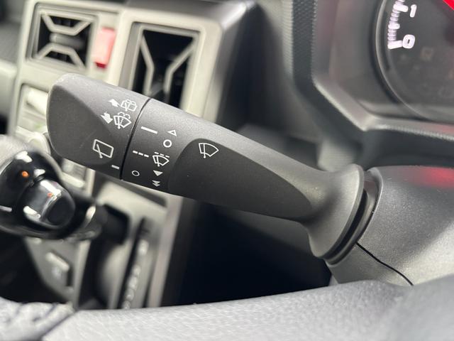 タフトＧ　ダーククロムベンチャー　雹害車１５インチアルミホイール　オートレベリング機能付フルＬＥＤヘッドランプ　ＬＥＤフォグランプ　本革巻ステアリングホイール　本革巻インパネセンターシフト（静岡県）の中古車