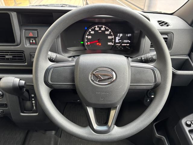 ハイゼットカーゴクルーズターボＣＶＴ　電動格納式カラードドアミラー　スーパーＵＶＩＲカットガラス（フロントウィンドウ）　１２インチフルホイールキャップ　撥水フルファヴリックシート表皮　大型ＬＥＤ荷室灯　キーフリーシステム（静岡県）の中古車