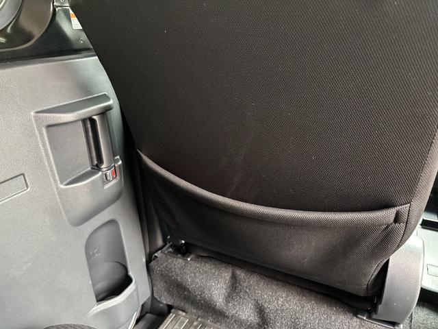 ハイゼットカーゴクルーズターボＣＶＴ　電動格納式カラードドアミラー　スーパーＵＶＩＲカットガラス（フロントウィンドウ）　１２インチフルホイールキャップ　撥水フルファヴリックシート表皮　大型ＬＥＤ荷室灯　キーフリーシステム（静岡県）の中古車