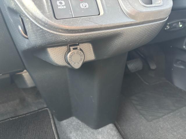 タントファンクロスターボ15インチアルミホイール キーフリーシステム プッシュボタンスタート オートエアコン(プッシュ式) フルLEDヘッドランプ オート格納式カラードドアミラー 本革巻ステアリングホイール(静岡県)の中古車