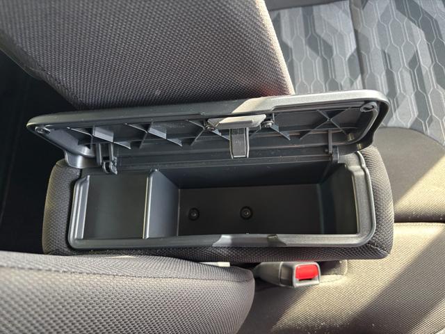 タントファンクロスターボ15インチアルミホイール キーフリーシステム プッシュボタンスタート オートエアコン(プッシュ式) フルLEDヘッドランプ オート格納式カラードドアミラー 本革巻ステアリングホイール(静岡県)の中古車