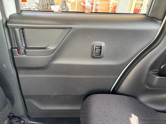 ムーヴＲＳキーフリーシステム　プッシュボタンスタート　ＬＥＤヘッドライト　１５インチアルミホイール　両側パワースライドドア　カラーマルチインフォメーションディスプレイ（静岡県）の中古車