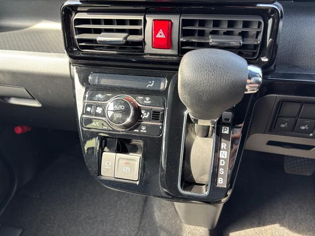 タントカスタムＸ１４インチアルミホイール　大型エアロバンパー　フルＬＥＤヘッドランプ　オート格納式カラードドアミラー　両側パワースライドドア　キーフリーシステム　プッシュボタンスタート（静岡県）の中古車