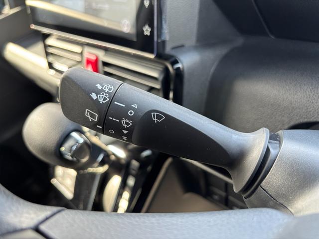 タントカスタムＸ１４インチアルミホイール　大型エアロバンパー　フルＬＥＤヘッドランプ　オート格納式カラードドアミラー　両側パワースライドドア　キーフリーシステム　プッシュボタンスタート（静岡県）の中古車