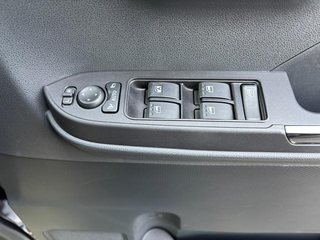 タントカスタムＸ１４インチアルミホイール　大型エアロバンパー　フルＬＥＤヘッドランプ　オート格納式カラードドアミラー　両側パワースライドドア　キーフリーシステム　プッシュボタンスタート（静岡県）の中古車