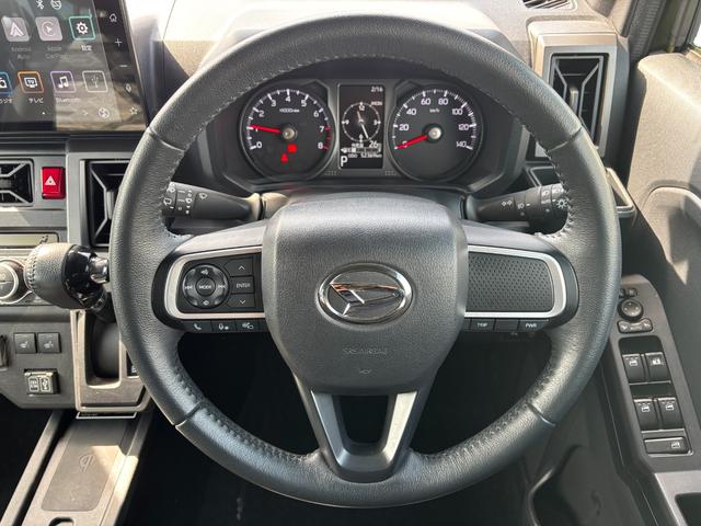 タフトG クロムベンチャー15インチアルミホイール オートレベリング機能付フルLEDヘッドランプ LEDフォグランプ 本革巻ステアリングホイール 本革巻インパネセンターシフト TFTカラーマルチインフォメーションディスプレイ(静岡県)の中古車