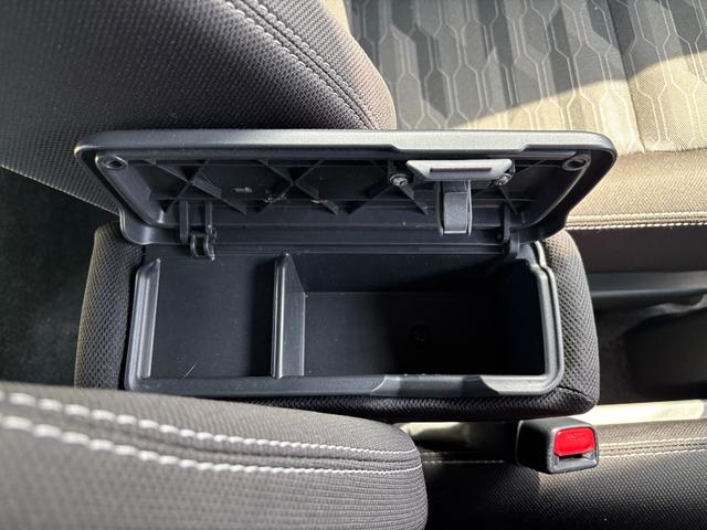 タフトG クロムベンチャー15インチアルミホイール オートレベリング機能付フルLEDヘッドランプ LEDフォグランプ 本革巻ステアリングホイール 本革巻インパネセンターシフト TFTカラーマルチインフォメーションディスプレイ(静岡県)の中古車