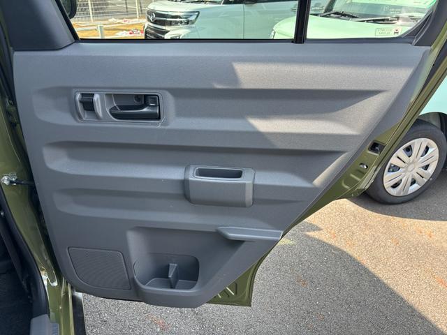 タフトG クロムベンチャー15インチアルミホイール オートレベリング機能付フルLEDヘッドランプ LEDフォグランプ 本革巻ステアリングホイール 本革巻インパネセンターシフト TFTカラーマルチインフォメーションディスプレイ(静岡県)の中古車