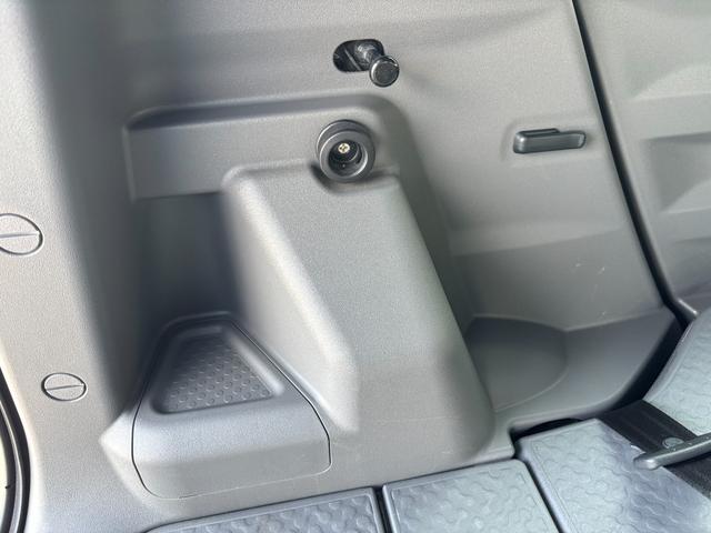 タフトG クロムベンチャー15インチアルミホイール オートレベリング機能付フルLEDヘッドランプ LEDフォグランプ 本革巻ステアリングホイール 本革巻インパネセンターシフト TFTカラーマルチインフォメーションディスプレイ(静岡県)の中古車