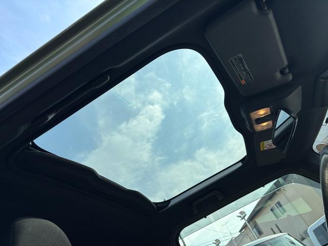 タフトG クロムベンチャー15インチアルミホイール オートレベリング機能付フルLEDヘッドランプ LEDフォグランプ 本革巻ステアリングホイール 本革巻インパネセンターシフト TFTカラーマルチインフォメーションディスプレイ(静岡県)の中古車