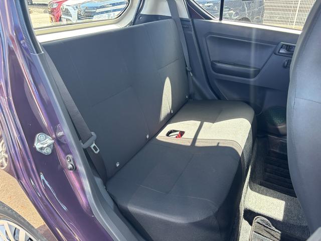 ミライースＬ　ＳＡIII１３インチフルホイールキャップ　マルチリフレクターハロゲンヘッドランプ　可倒式ドアミラー　自発光式デジタルメーターアンバーイルミネーションメーター　マニュアルエアコン（ダイヤル式）　キーレスエントリー（静岡県）の中古車