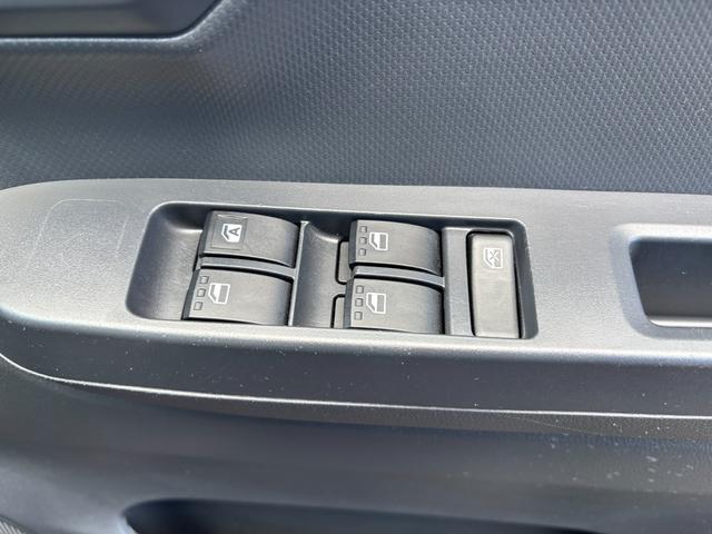 ミライースＬ　ＳＡIII１３インチフルホイールキャップ　マルチリフレクターハロゲンヘッドランプ　可倒式ドアミラー　自発光式デジタルメーターアンバーイルミネーションメーター　マニュアルエアコン（ダイヤル式）　キーレスエントリー（静岡県）の中古車