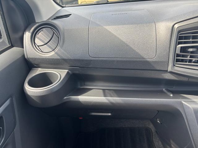 ミライースＬ　ＳＡIII１３インチフルホイールキャップ　マルチリフレクターハロゲンヘッドランプ　可倒式ドアミラー　自発光式デジタルメーターアンバーイルミネーションメーター　マニュアルエアコン（ダイヤル式）　キーレスエントリー（静岡県）の中古車