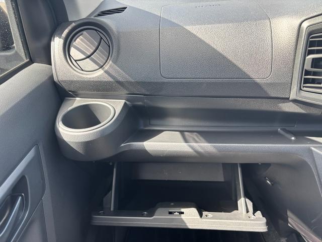 ミライースＬ　ＳＡIII１３インチフルホイールキャップ　マルチリフレクターハロゲンヘッドランプ　可倒式ドアミラー　自発光式デジタルメーターアンバーイルミネーションメーター　マニュアルエアコン（ダイヤル式）　キーレスエントリー（静岡県）の中古車