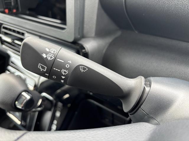 タントカスタムＸ１４インチアルミホイール　大型エアロバンパー　フルＬＥＤヘッドランプ　オート格納式カラードドアミラー　両側パワースライドドア　キーフリーシステム　プッシュボタンスタート（静岡県）の中古車