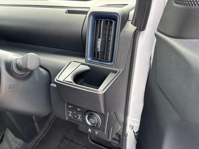 タントカスタムＸ１４インチアルミホイール　大型エアロバンパー　フルＬＥＤヘッドランプ　オート格納式カラードドアミラー　両側パワースライドドア　キーフリーシステム　プッシュボタンスタート（静岡県）の中古車